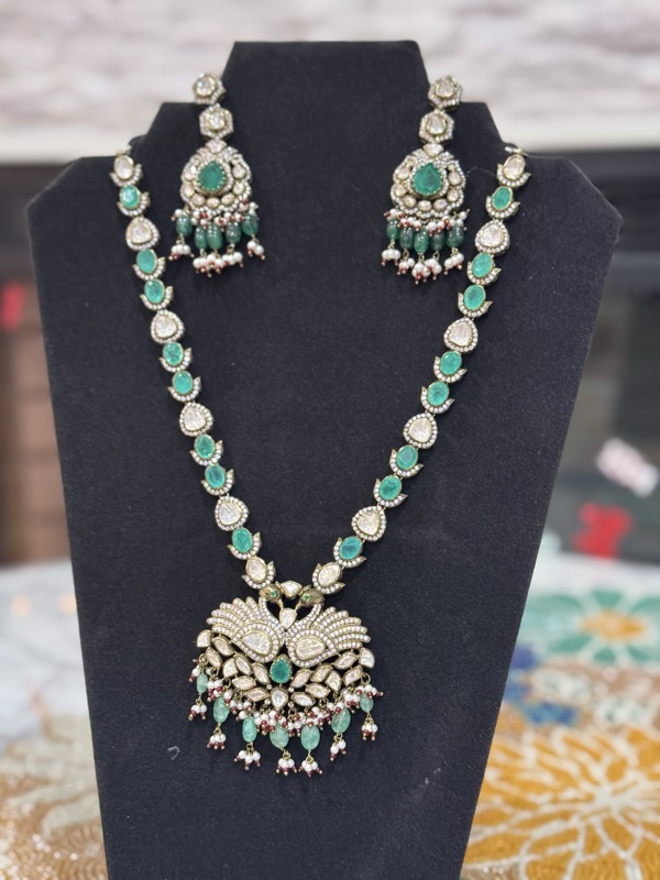 Emerald Peacock Necklace & Earring Set 3